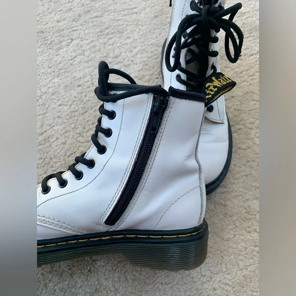 Dr. Martens Big Kid Youth Size 1, White 1460 J Combat Leather Lace Up Boots
